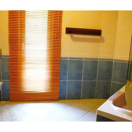 Sleeps 6 Pool Wifi Вилла